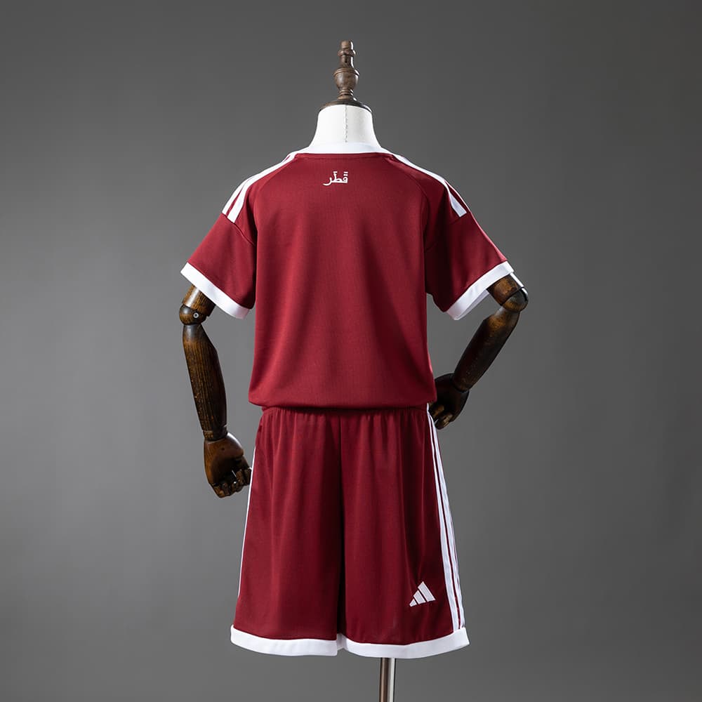 Kit Enfant Qatar Domicile Coupe du Monde 2026 - vue 2