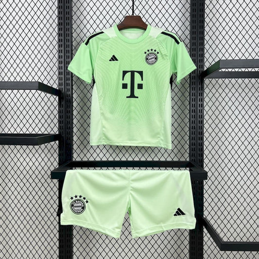 KIT Enfant Bayern Munich Gardien Vert 25/26 - vue 1