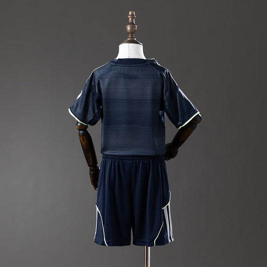 KIT Enfant Real Madrid Extérieur 25/26 - vue 2
