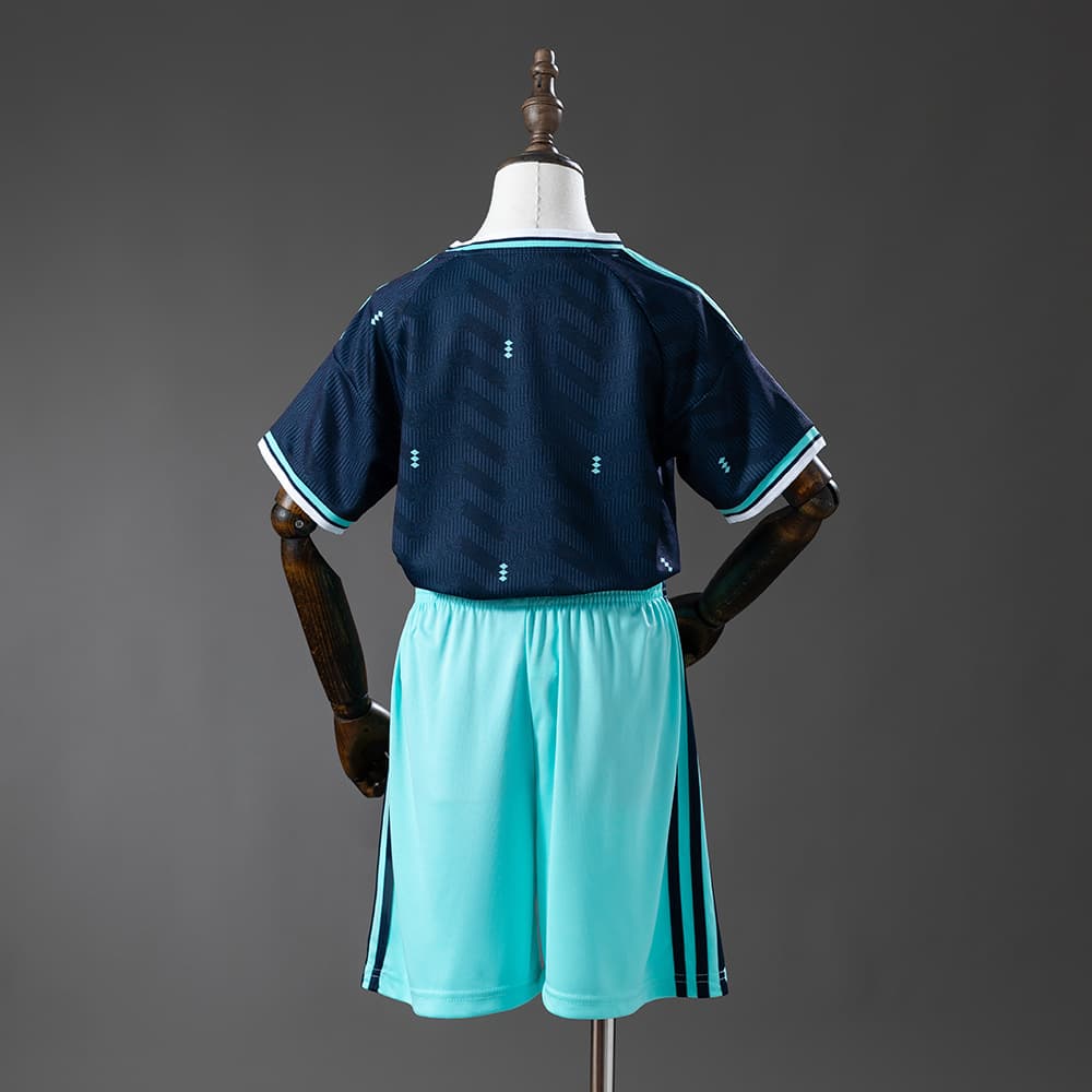 Kit Enfant Allemagne Extérieur Coupe du Monde 2026 - vue 2