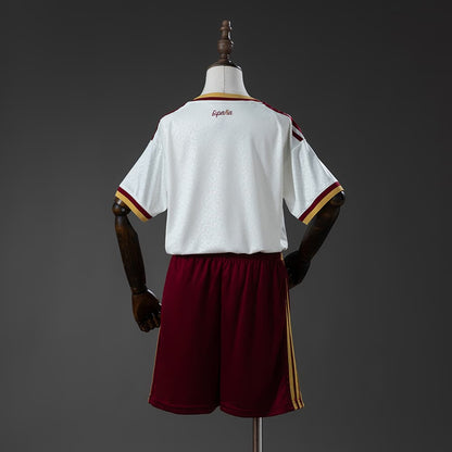 Kit Enfant Espagne 2 étoiles Extérieur Coupe du Monde 2026 - vue 2