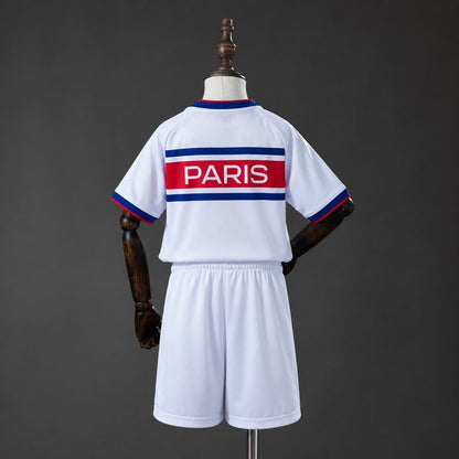 Kit enfant PSG Pré-Match Domicile 2026/27, vue de dos