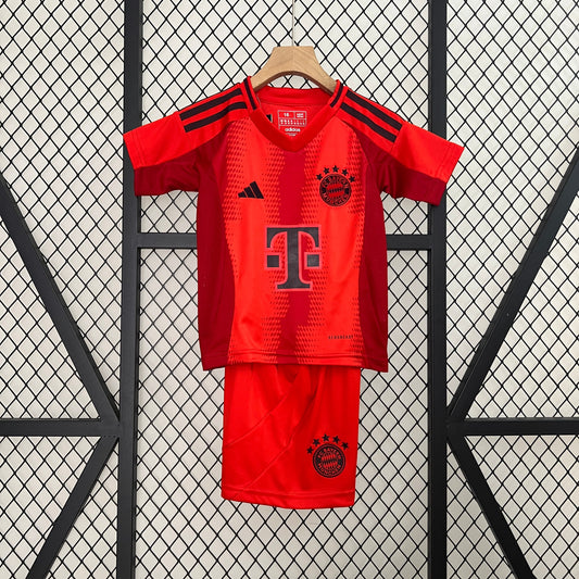 KIT Enfant Bayern Munich Domicile 24/25